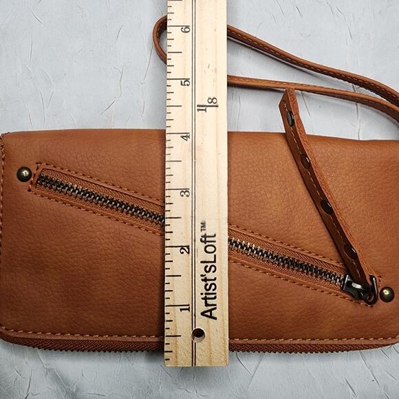 Free People Wallet Vegan Leather Brown Clutch Organizer Zip Around Bohemian - Picture 3 of 4